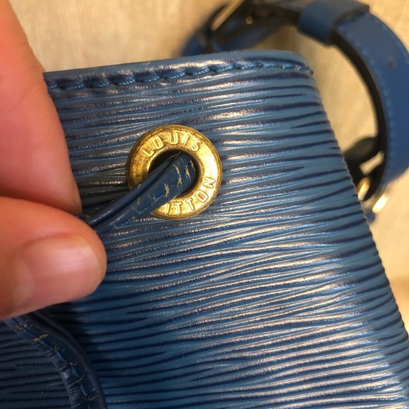 Authentic Louis Vuitton Noe in EPI Blue - Picture 7 of 16